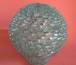 Compiled glass piece lamp w. iron stand