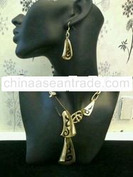 Fashion Necklace Set