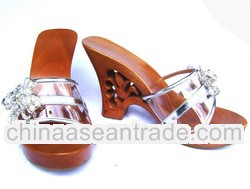 Ladies wooden sandals