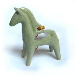 ORNAMENT MODERN HORSE DESIGN CELADON CERAMIC THAI ART