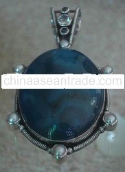 SS Pendant with Onyx & Pearl