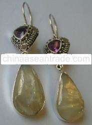 Bali Earring With White Mother Of Pearl