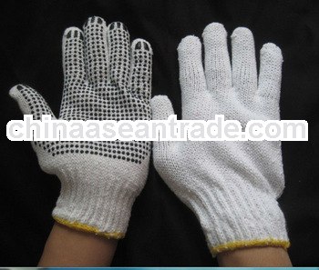 knit gloves with PVC dots