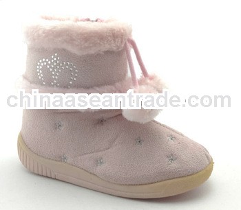 light pink used winter boot walking boot