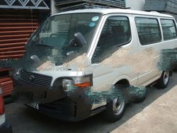 Toyota Hiace petrol