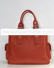 Pebble Grain Leather Tote With 2 Side Pockets