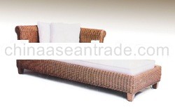 Buana Wicker Divan classic sofa