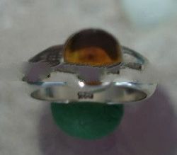 RFMN0003 - Sterling Silver Ring with Amber