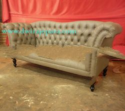  Furniture SIM Chesterfield sofa made by Dwira jepara furniture manufacturer.(only for seri