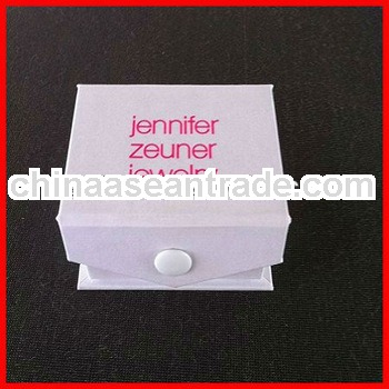 plain white magnetic jewelry box wholesale