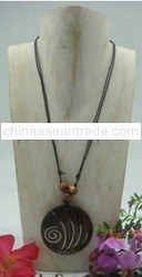 Fashion Handmade Wooden Pendant Necklace