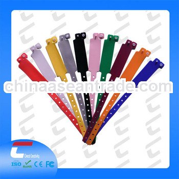 promotional gift wristband for hot selling in 2013