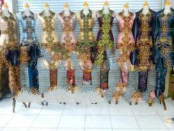 KEBAYA BORDIR PAYET JAVANESE INDONESIA