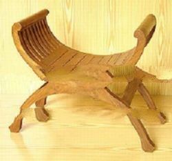 Yuyu Chair