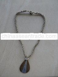 Necklace bead