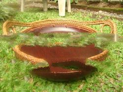 Wooden fruits bowl