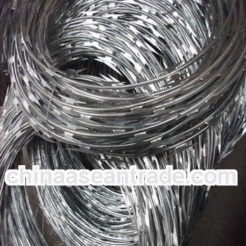 razor barbed wire fencefactory price/high quality