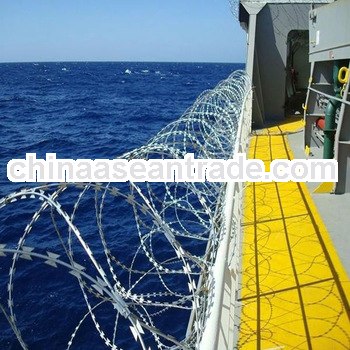 razor barbed wire mesh fence design for sale