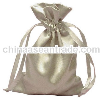 ribbon drawsting quilted satin cosmetics bag