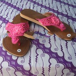 Sequine Bead Sandal With Flower Motif