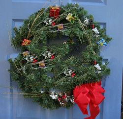 BOYDS TEDDY BEAR CHRISTMAS WREATH