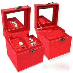 LEATHER JEWELLERY BOX