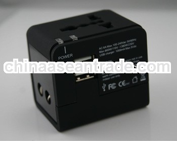 universal adaptor with USB