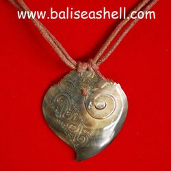 shell jewelry necklace made from bali with handmade carving