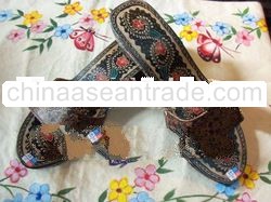 Sandal Batik Medium Heel