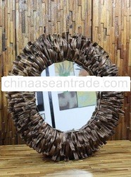 Round Mirror Snake Wood