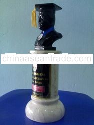 Patung Wisuda
