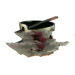 High quality eco-friendly hand made vietnam black & silver leaf lacquered serving set with handp