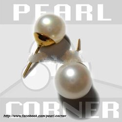 Solid 22K Ear Stud With Genuine South Seawater Pearls